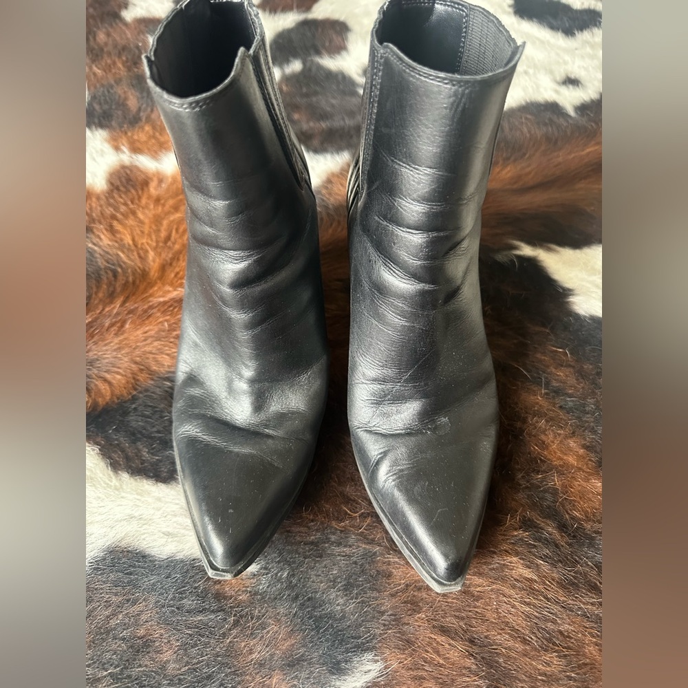 Marc Fisher Alva Pointy toe bootie
